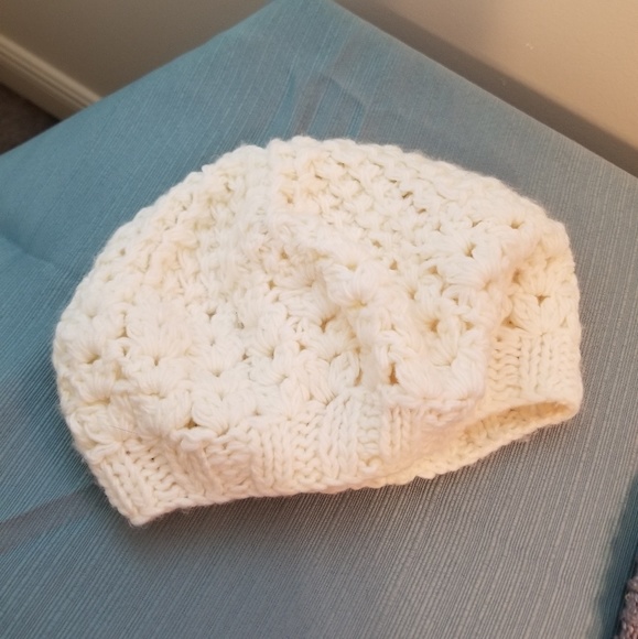 Accessories - Crochet beanie hat